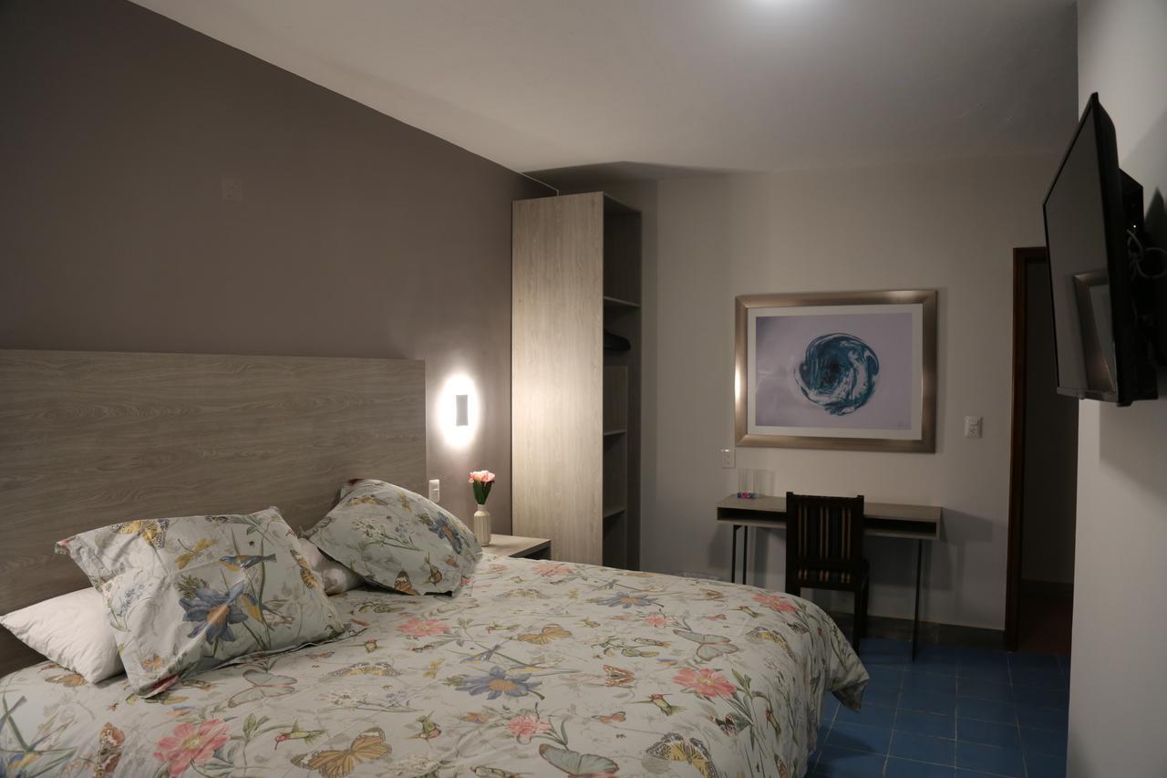 לאון Casa Massima Hotel מראה חיצוני תמונה