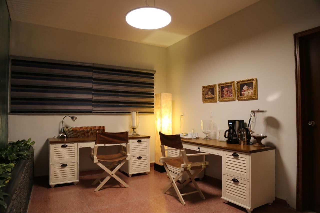 לאון Casa Massima Hotel מראה חיצוני תמונה