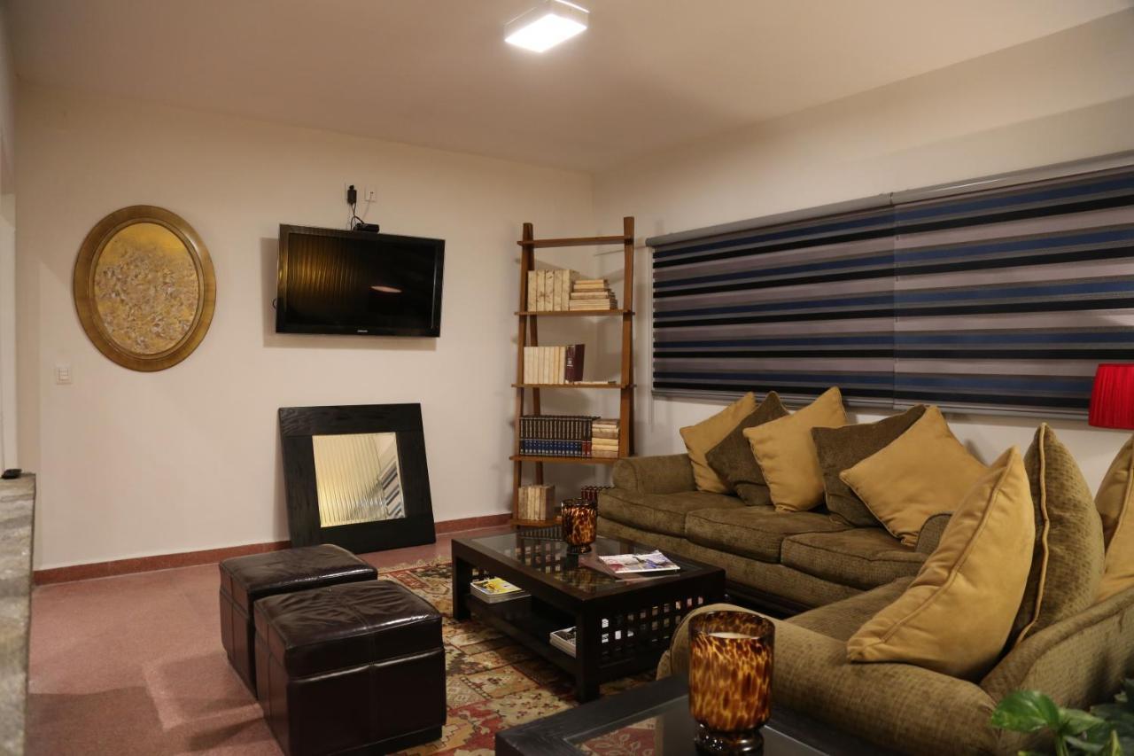 לאון Casa Massima Hotel מראה חיצוני תמונה