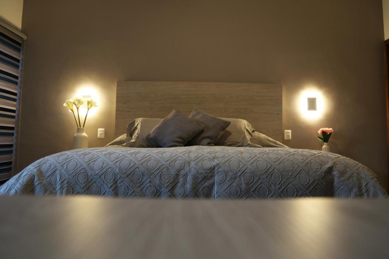לאון Casa Massima Hotel מראה חיצוני תמונה